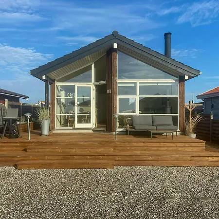 Newer House With Loft 25 M From Hébergement de vacances